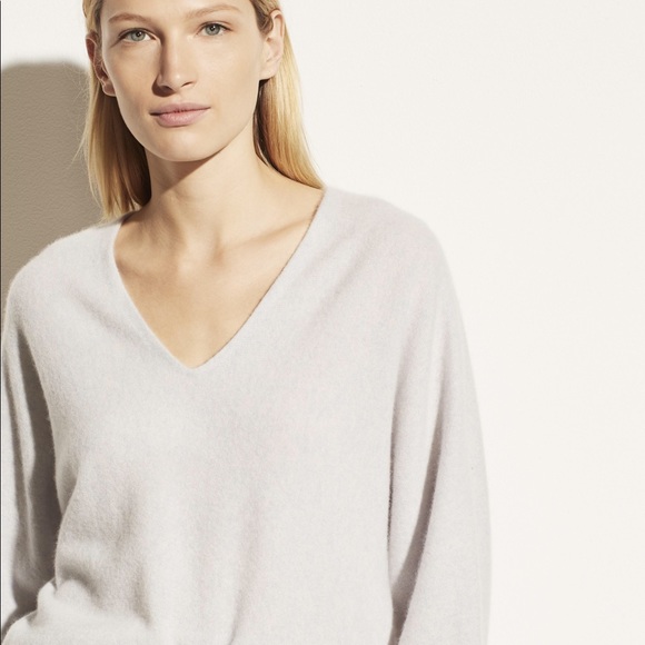 Vince V-Neck Lightweight Boiled Cashmere Sweater - Picture 2 of 5